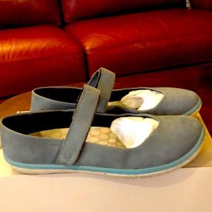 Vivobarefoot mary jane’s in dusty blue size 38, vegan, not leather
